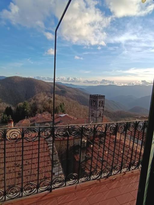 Vila Casa Bellavista Montefegatesi Exteriér fotografie